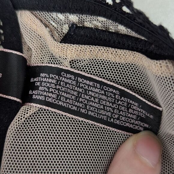 Victoria's Secret Black Long Line Stretch Geometric Crochet Lace Bralette Small - Picture 8 of 9